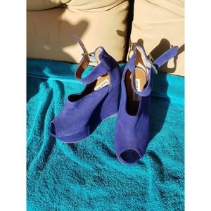 Steve Madden blue 6M wedges